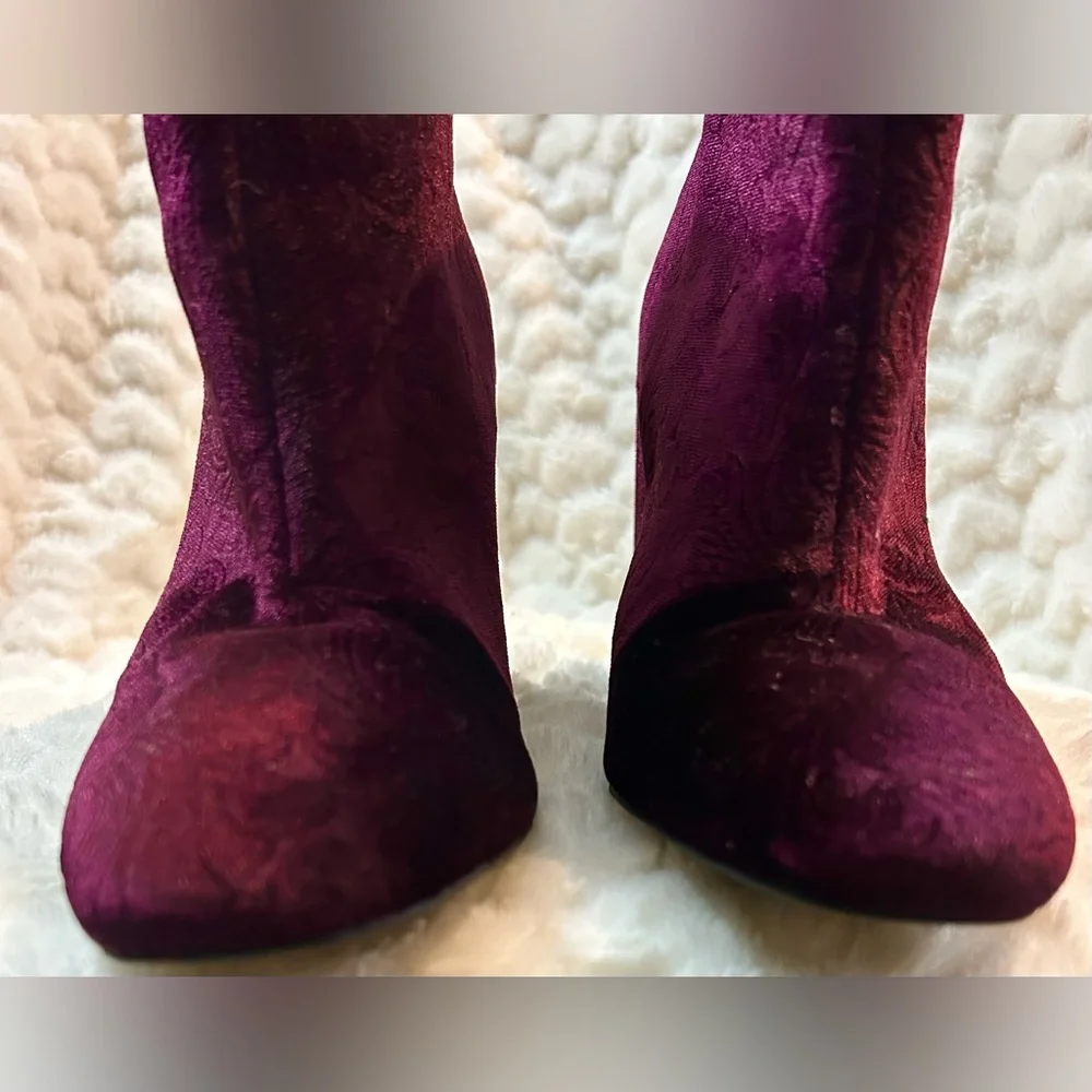 Jessica Simpson Etched Velvet Burgundy block heel ankle boots women’s size 7.5M - Picture 6 of 12